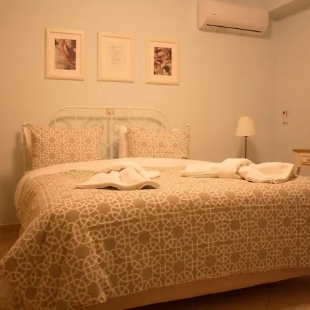 Iro'S House-2
