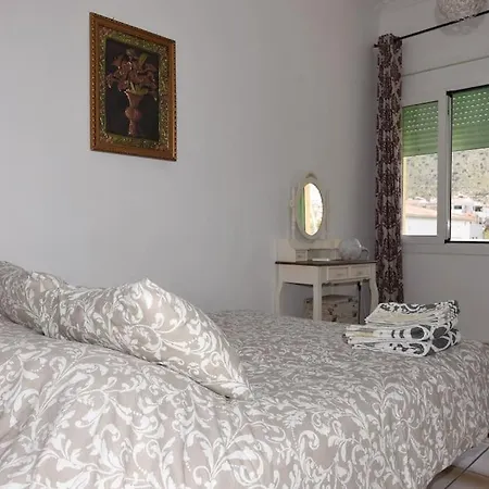 Hermes Apartment -1-2