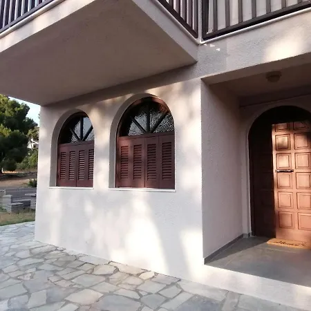 Casadelvilla Private Apartment Portocheli-Kosta-3