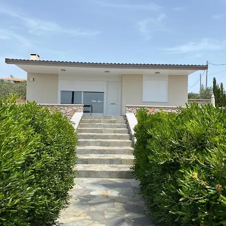 Porto Heli Quiet Villa By The Sea-2