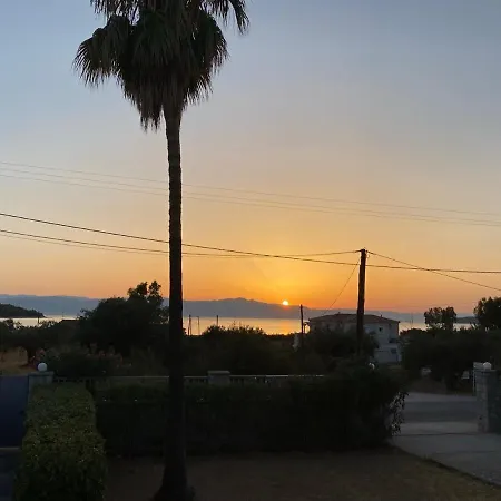 Porto Heli Quiet Villa By The Sea-3