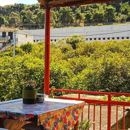 Two-Bedrooms In Greek Vintage Home With Shared Bathroom-3
