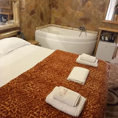 Eco Suites Zachlorou-3