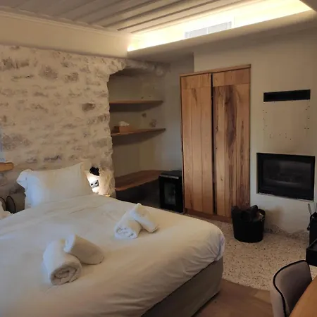 Casagli Luxury Suites-3