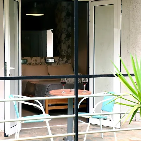 Potamaki Studios & Apartments-3