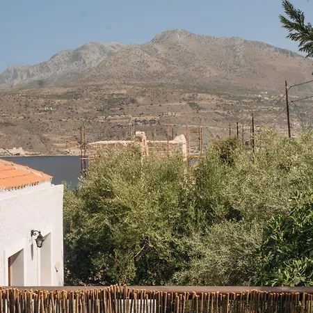 Kourmas Suites-3