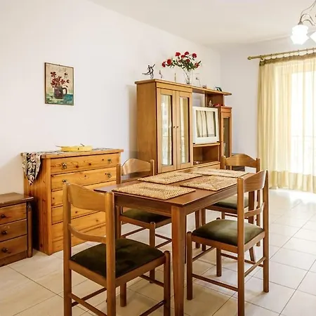 Beautiful New 70M² Apartment Near Everything-3