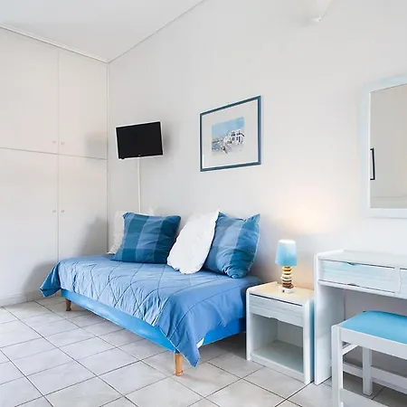 Daphne'S Club Hotel Apartments-3