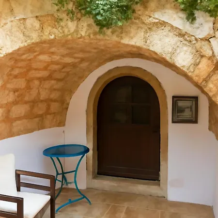 Menexes Suites Monemvasia-2