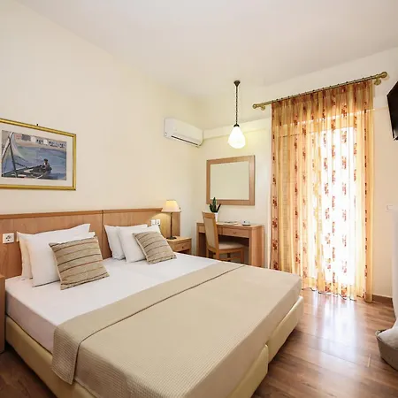 Saronis Hotel-3