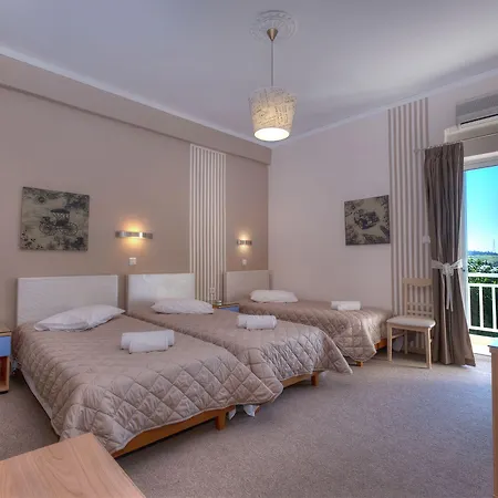Hotel Taxiarhis-2