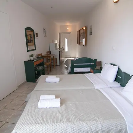 Malvasia Corner Studios - Ex Romeo'S House-3