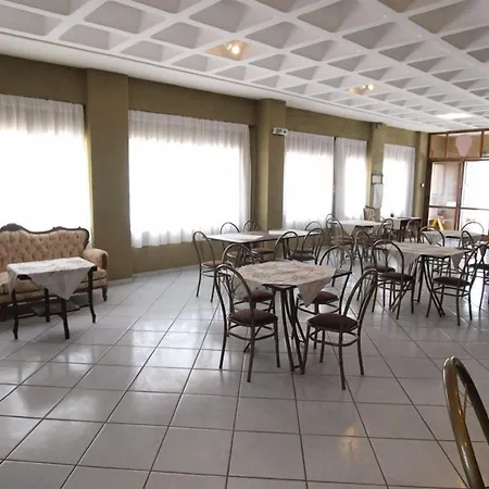 Kleopatra Traditional Hotel Apartments-3