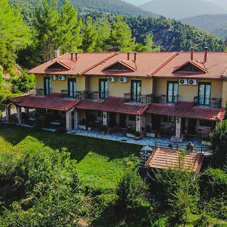 Aphrodite'S Inn Kalavrita-2