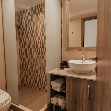 Akron Luxury Holidays-2