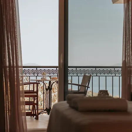 Akron Luxury Holidays-2