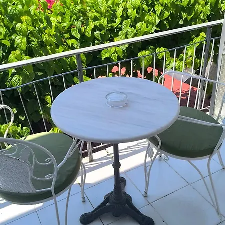 Plaz Hotel-3