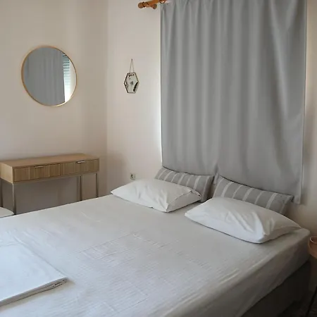Kritikos Rooms-3