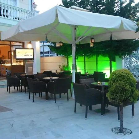 Arcadia Suites & Spa-3
