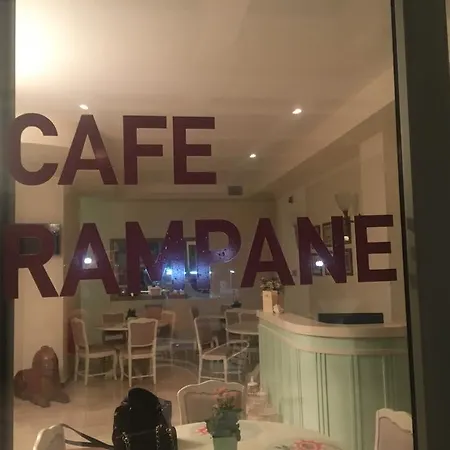 Costa Rampane-2