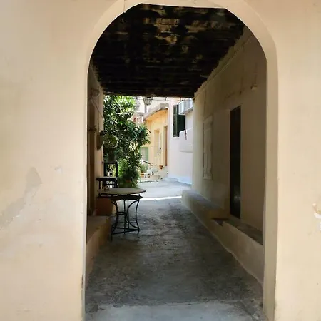 Cozy Apartment In Nafplio Old Town-3