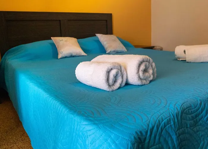 Stella Rooms Tolón