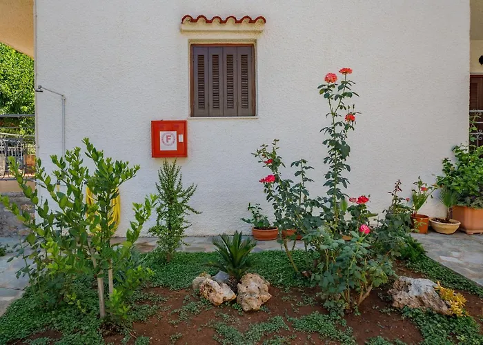 Villa Kosta Hotel & Apartments Στούπα