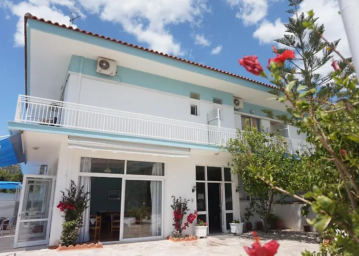 Tolon Beach Hotel