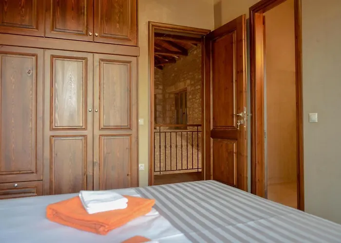 The Three Houses Kalamata
