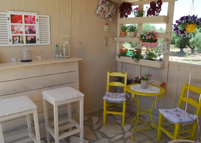 Luxury Traditional Room The Small Bookstore Kastro-Kyllini