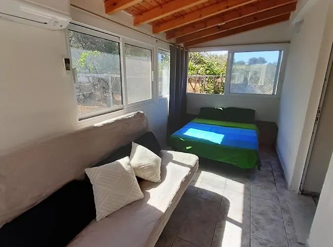 Elafonisos Detached House In Quiet Olive Grove, Starlink Internet & Smart Projector! Villa