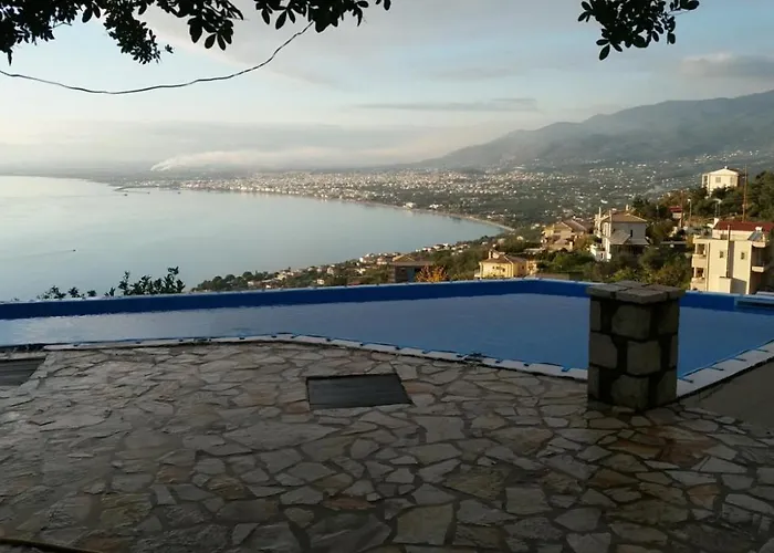 Endless Blue&Luxury at Verga Kalamata mit Pool