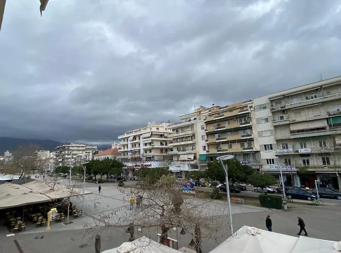 On The Square Studio Kalamata
