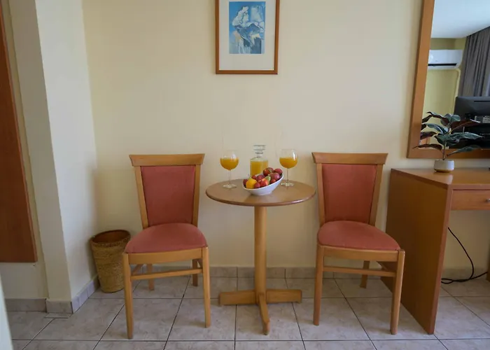 Hoteles cerca de Museo Arqueológico de Olimpia