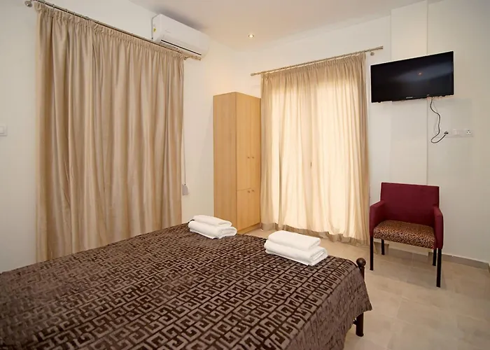 Karnagio Rooms Κυπαρισσία