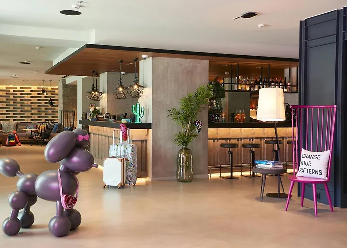 Moxy Patra Marina Ξενοδοχείο
