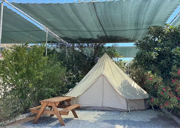 Simos Camping Elafonisos Tents & Bungalows che accetta animali