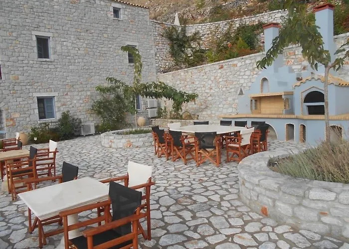 Εn Plo Luxury Suites Καραβοστάσι