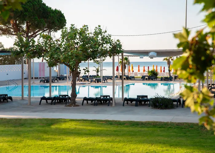Buka Sandy Beach Μεσσήνη