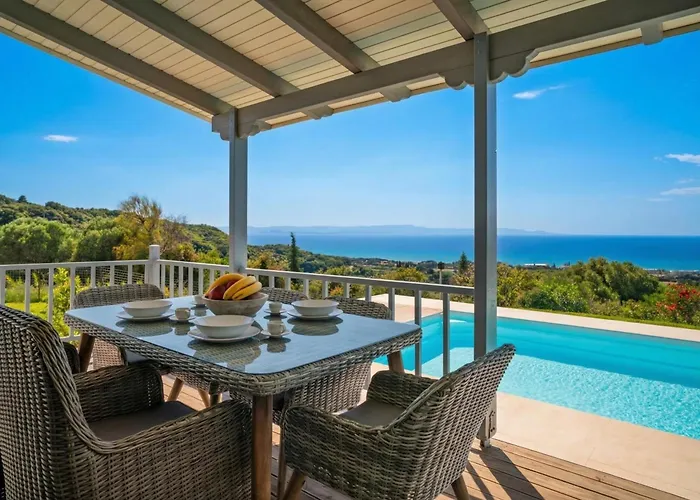 Villa Filokalia With Exceptional View - Happy Rentals Kastro-Kyllini