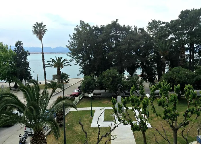 Ανθέμιο Aparthotel Λουτράκι