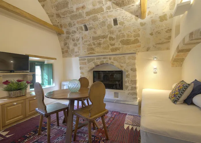 Pensiones en Peloponeso